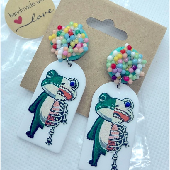 Home made Earrings. Bundle and save 😍 - Picture 1 of 1